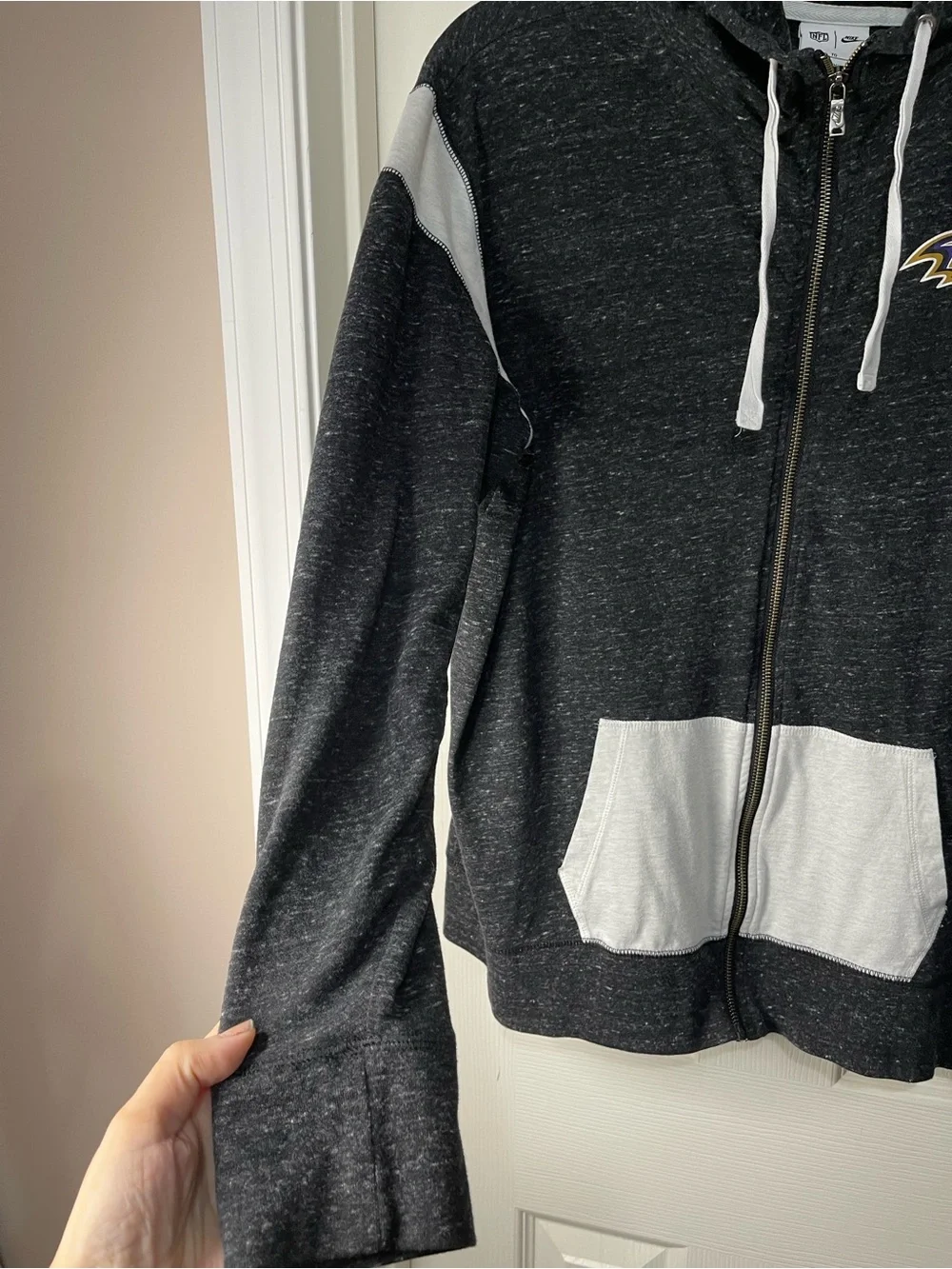 Nike Dark and light Gray Baltimore Ravens NFL Full Zip Lightweight Hoodie XL